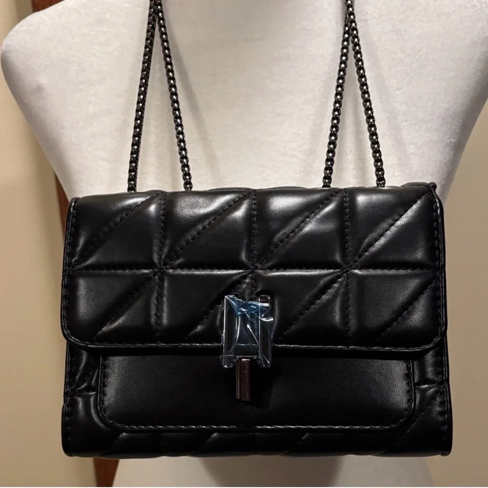 Women's NEW Black Quilted Chain Crossbody Bag - Picture 8 of 10